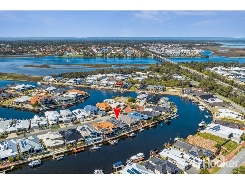 15 Ragamuffin Point, Halls Head WA 6210