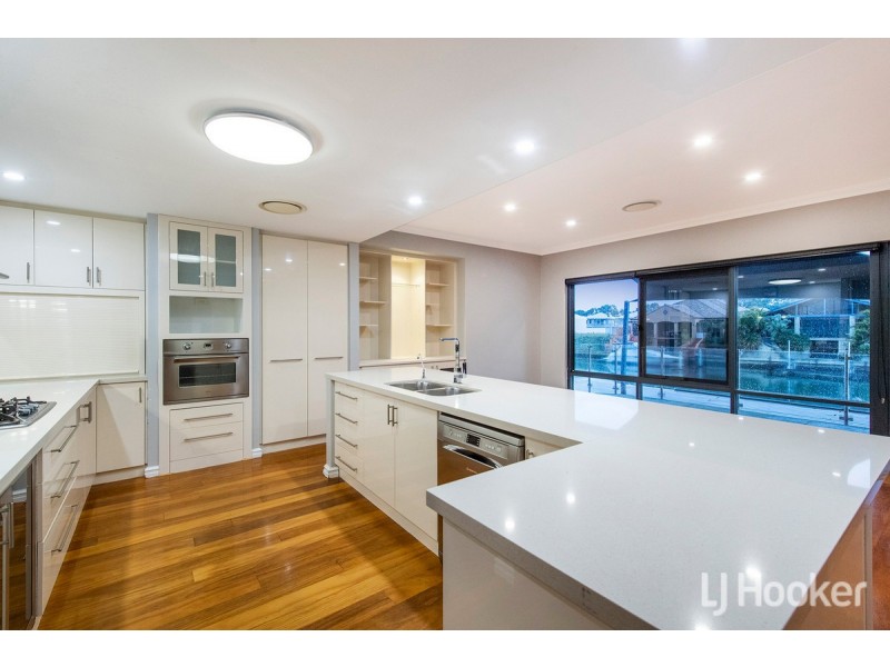 15 Ragamuffin Point, Halls Head WA 6210