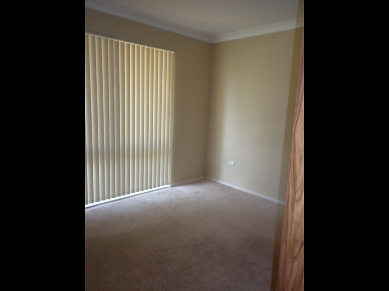 16 Redcliffe Road, Greenfields WA 6210