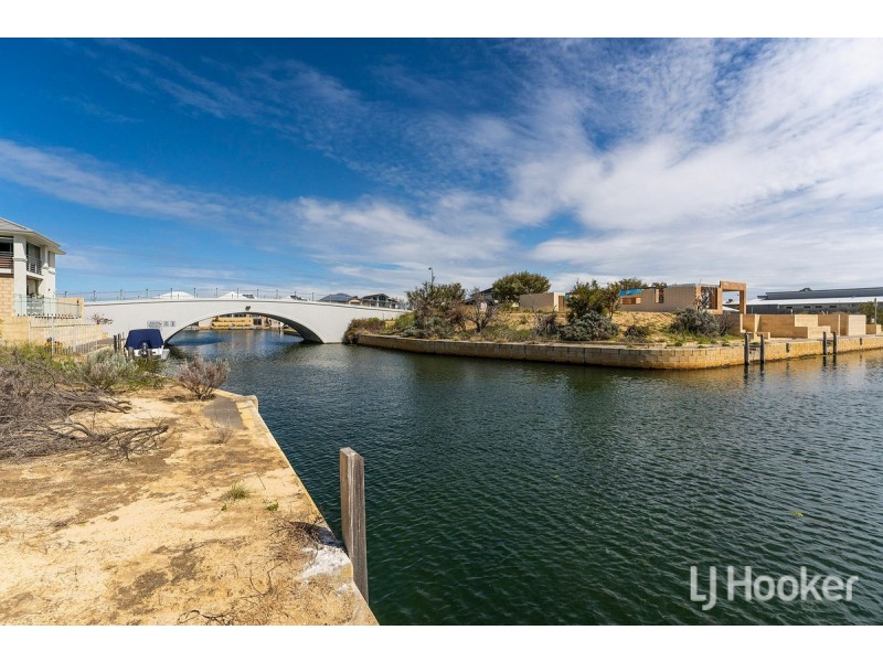 40 Bluemanna Drive, Wannanup WA 6210