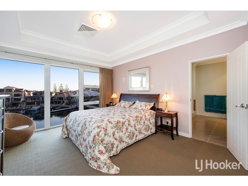 4 Baudin Way, Wannanup WA 6210