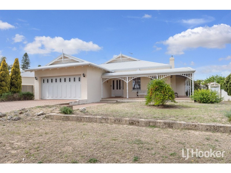 15 Madora Beach Road, Madora Bay WA 6210