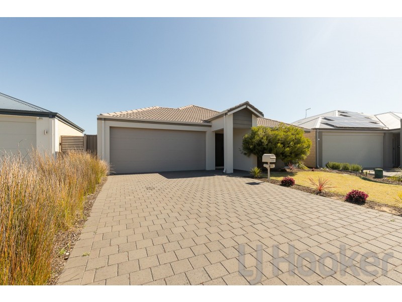 11 Rochdale Circle, Meadow Springs WA 6210