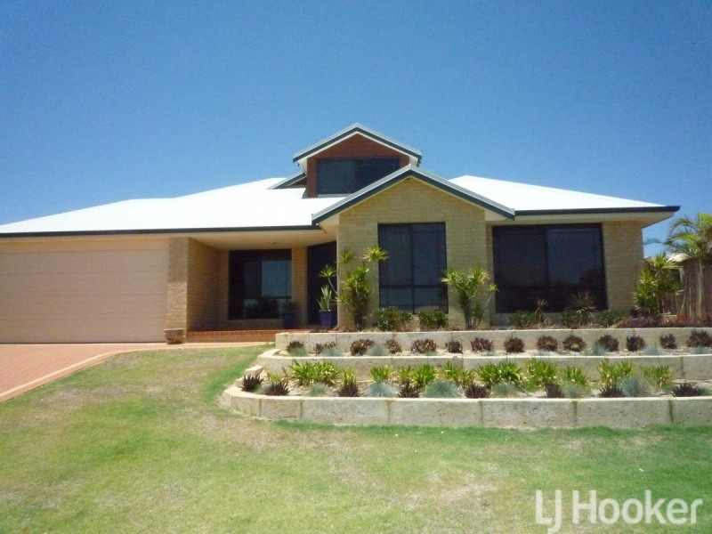 6 Poivre Place, San Remo WA 6210