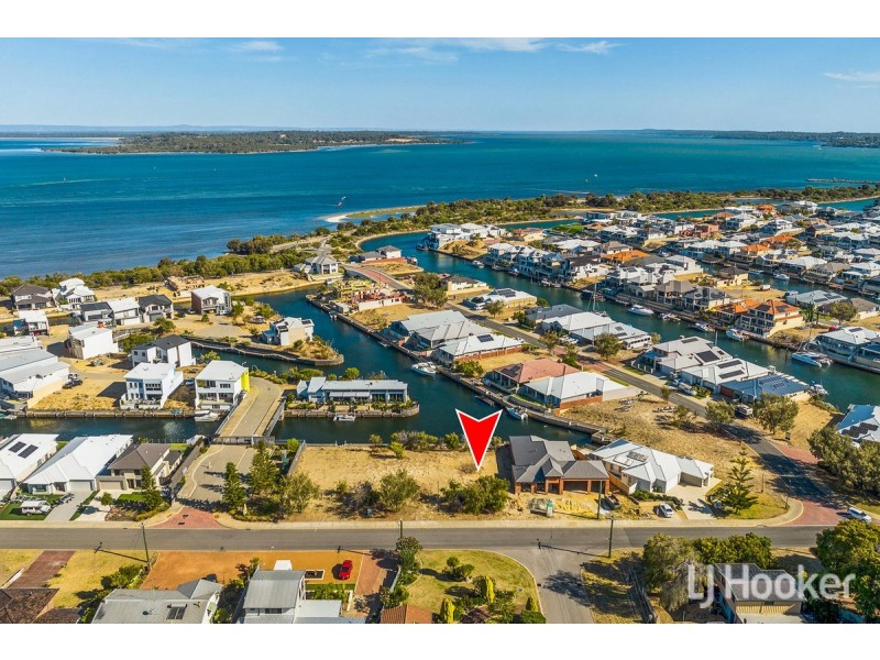 87 Queen Parade, Wannanup WA 6210