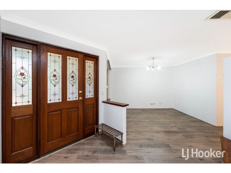 8 Country Road, Pinjarra WA 6208