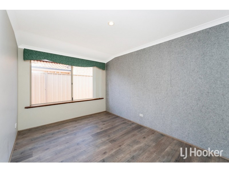 8 Country Road, Pinjarra WA 6208