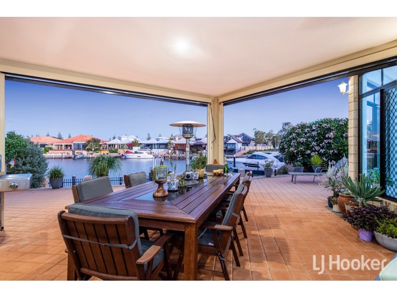 67 Aztec Island Retreat, Halls Head WA 6210