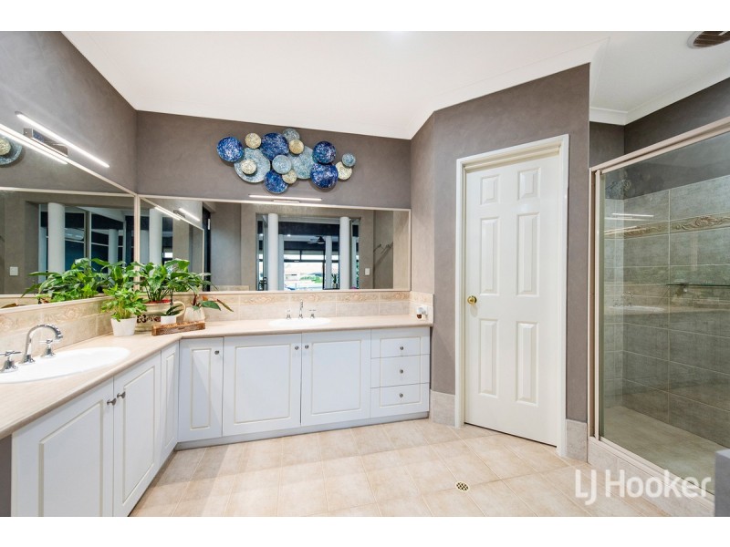 67 Aztec Island Retreat, Halls Head WA 6210