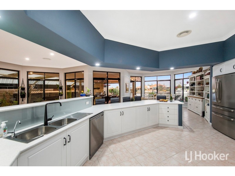 67 Aztec Island Retreat, Halls Head WA 6210