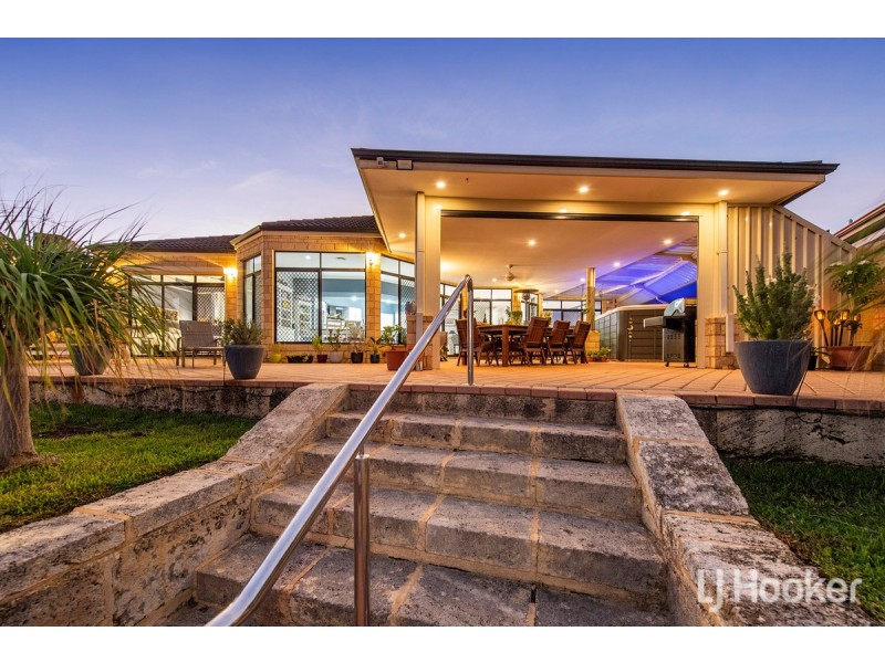 67 Aztec Island Retreat, Halls Head WA 6210