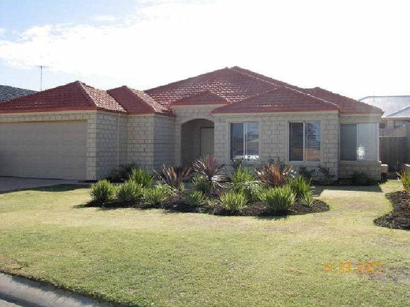 49 Buttercup Parkway, Halls Head WA 6210