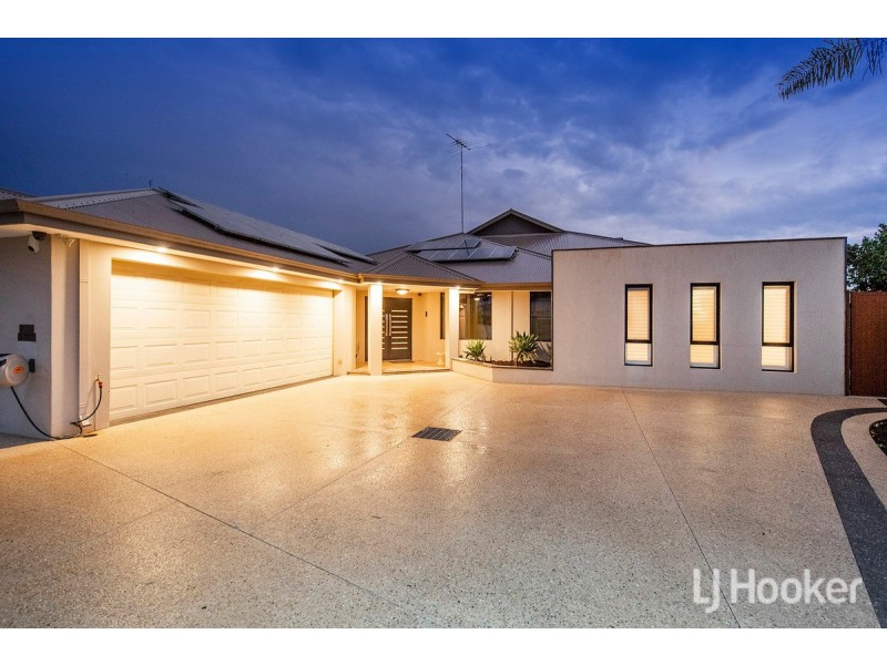 33 Warren Place, Dudley Park WA 6210