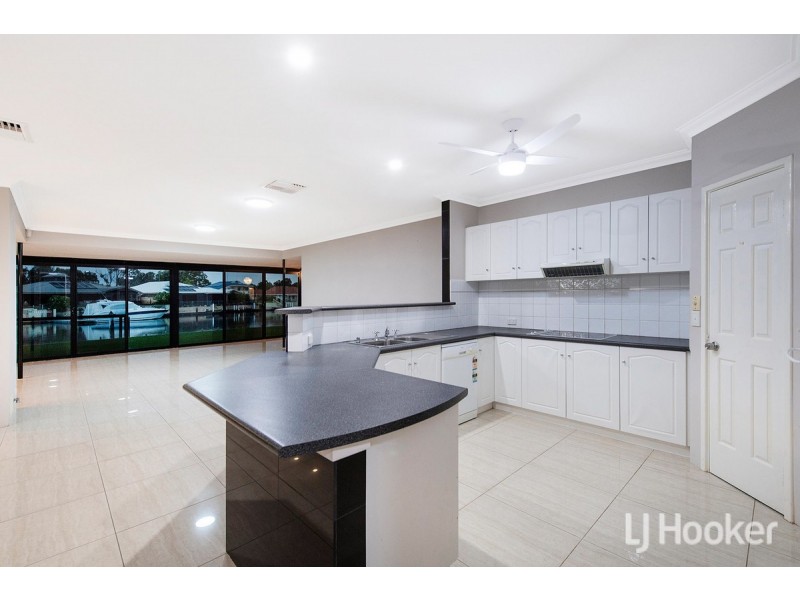 33 Warren Place, Dudley Park WA 6210