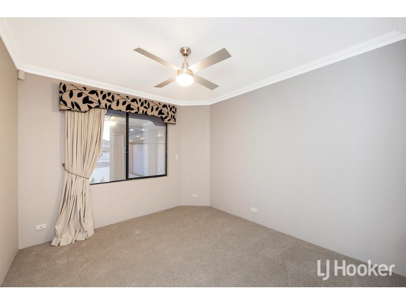 33 Warren Place, Dudley Park WA 6210