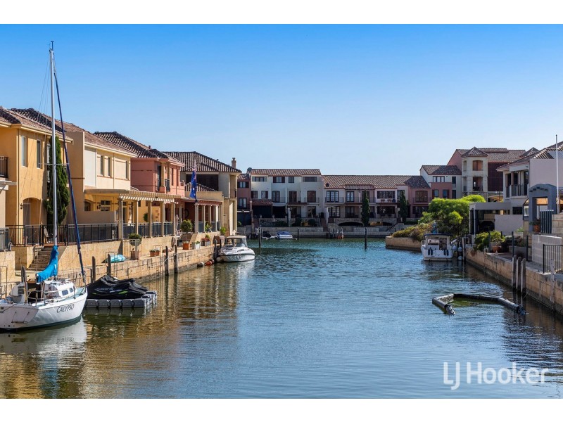1/5 Westview Parade, Wannanup WA 6210