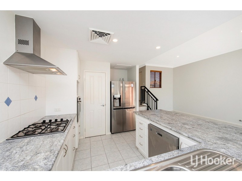 1/5 Westview Parade, Wannanup WA 6210