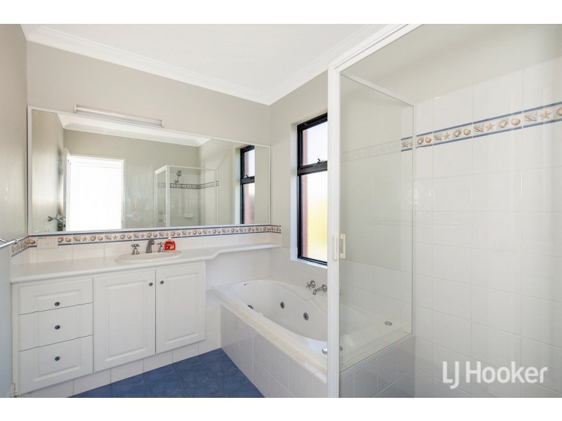 1/5 Westview Parade, Wannanup WA 6210