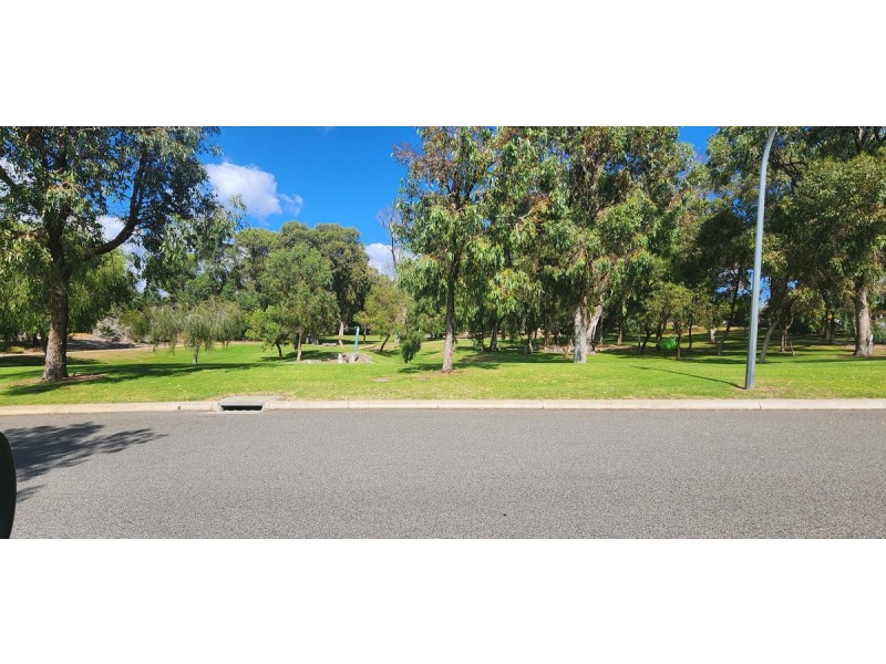 16 Kaalak Lane, Mandurah WA 6210