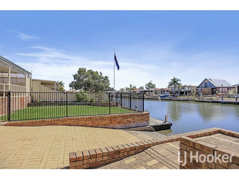 13 Woolah Place, South Yunderup WA 6208