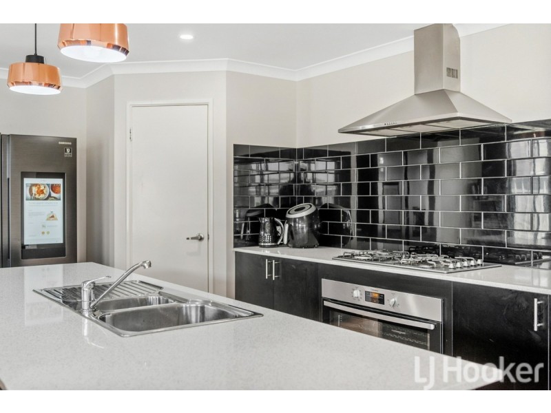 58 Ellinwood Loop, Meadow Springs WA 6210