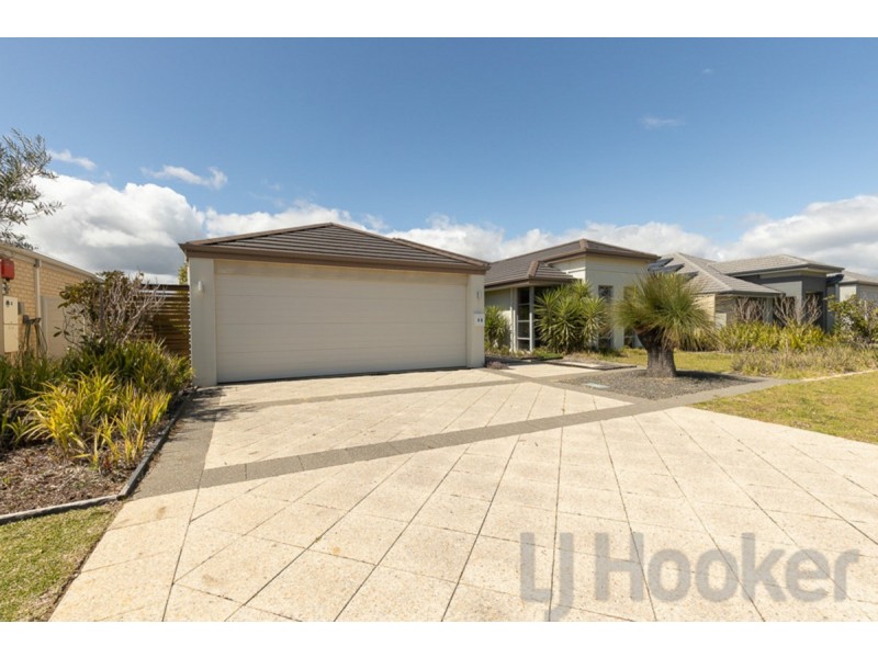 22 Cobaki Brace, Lakelands WA 6180