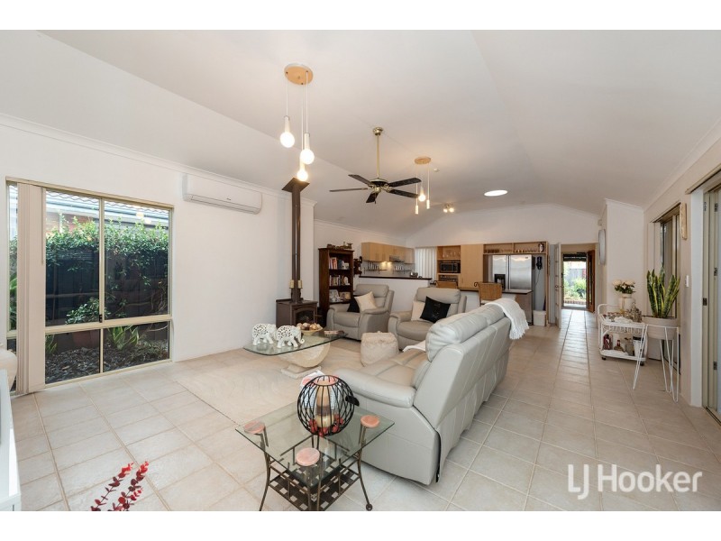 5 Kruger Loop, South Yunderup WA 6208