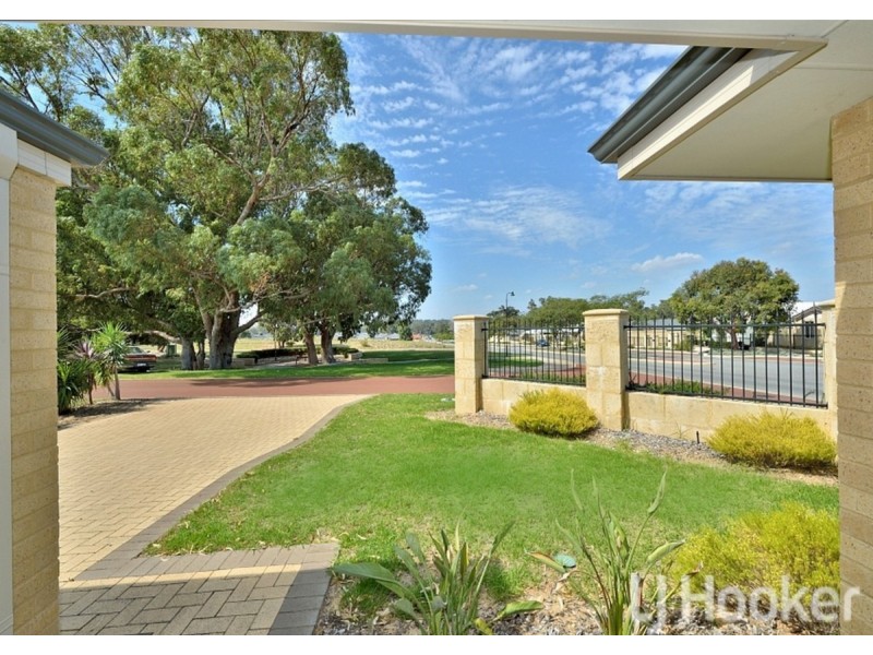 10 Innes Parkway, Lakelands WA 6180