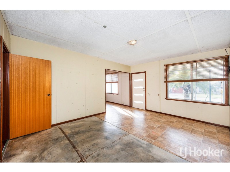11 Wenn Road, Singleton WA 6175