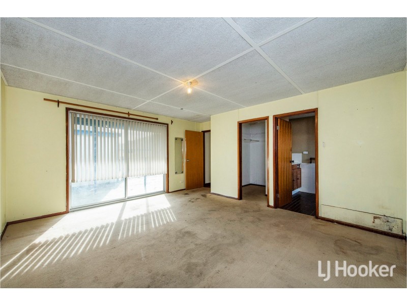 11 Wenn Road, Singleton WA 6175