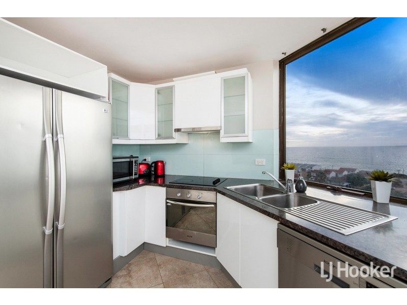 33/6A Valley Road, Halls Head WA 6210