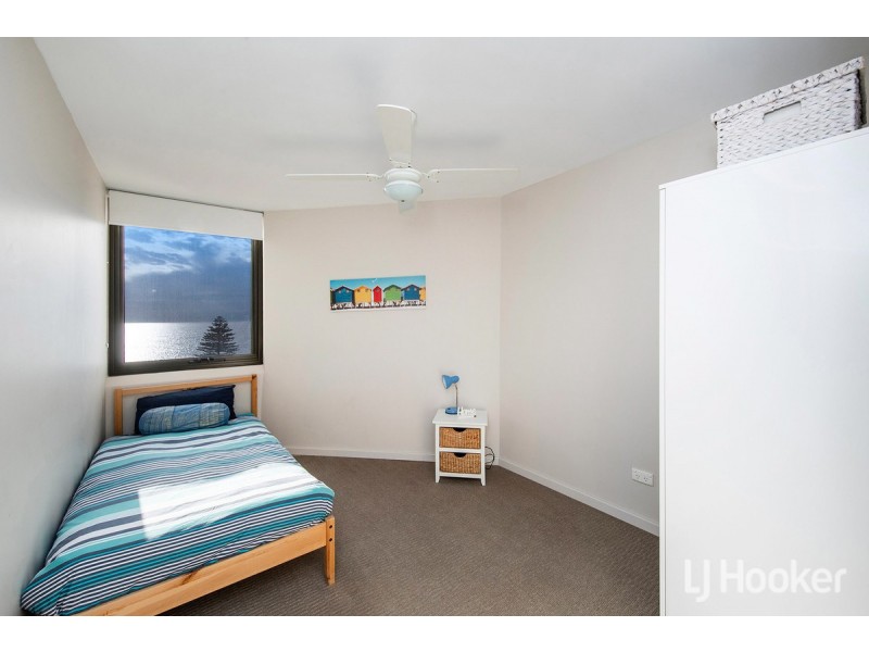 33/6A Valley Road, Halls Head WA 6210