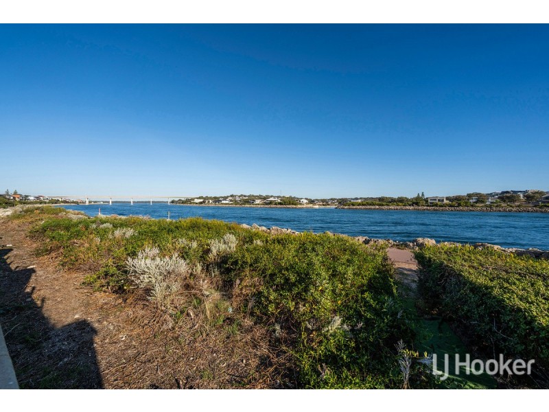 86 Voyager Close, Wannanup WA 6210