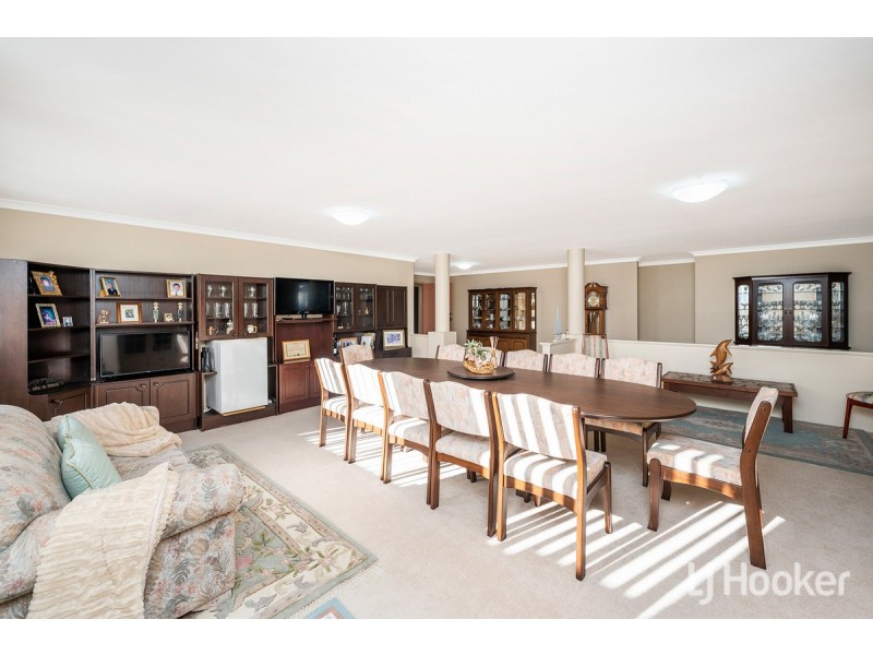 86 Voyager Close, Wannanup WA 6210