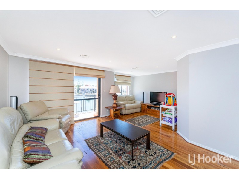 18/7 Village Mews, Wannanup WA 6210