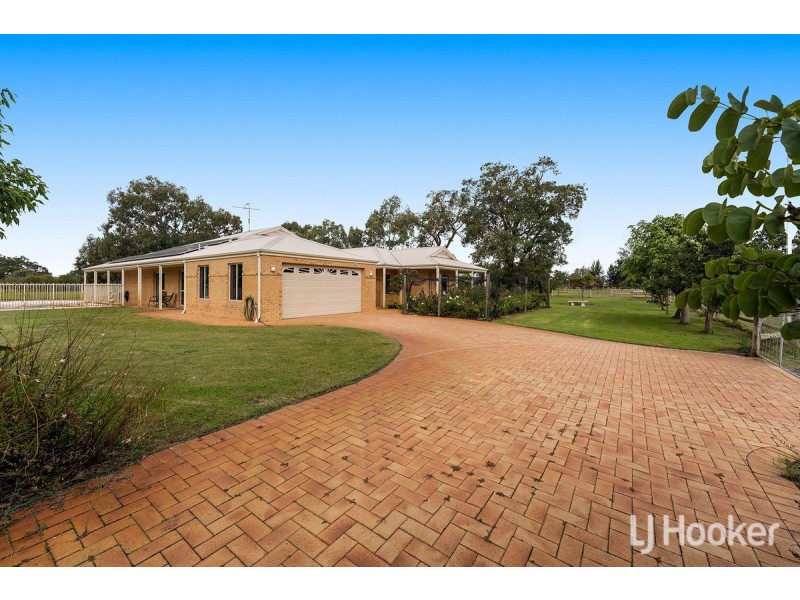 17 Hanover Way, West Pinjarra WA 6208