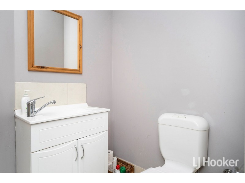 17 Hanover Way, West Pinjarra WA 6208