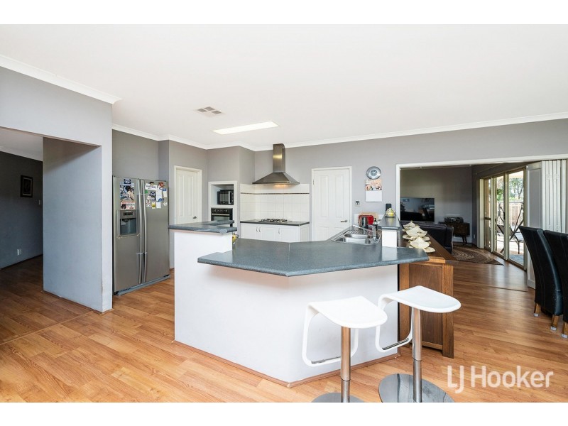 17 Hanover Way, West Pinjarra WA 6208