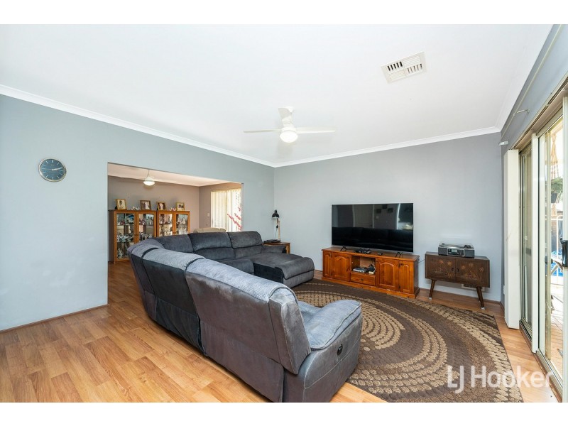 17 Hanover Way, West Pinjarra WA 6208