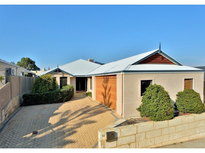 12 Northport Boulevard, Wannanup WA 6210