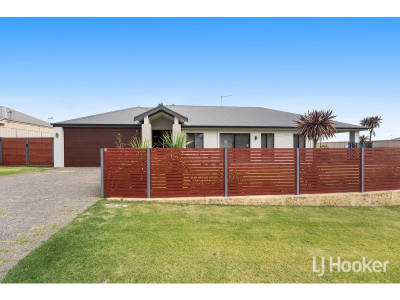 24 Pinehurst Loop, Meadow Springs WA 6210