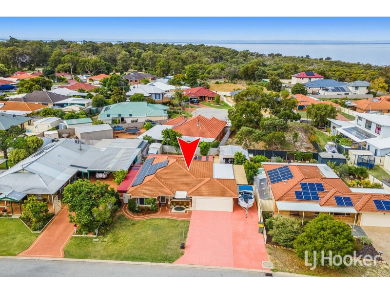 32 Regent Drive, Wannanup WA 6210