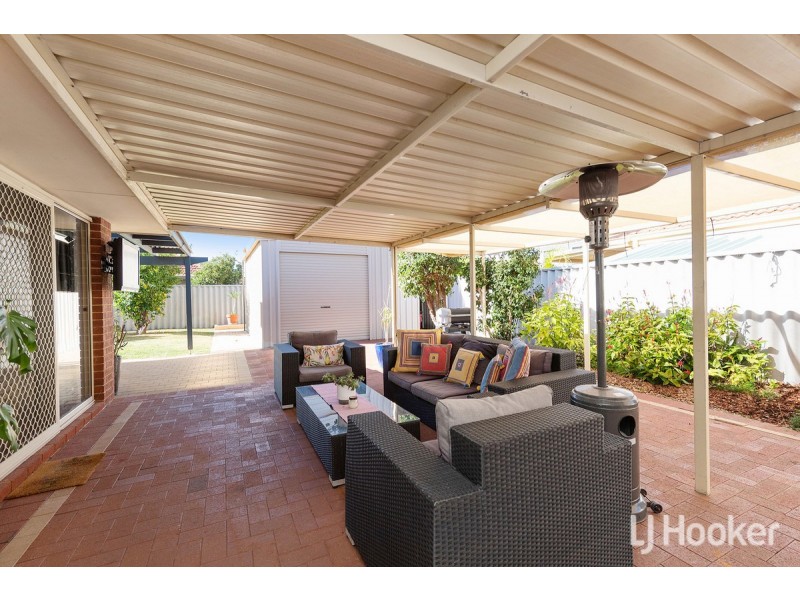 32 Regent Drive, Wannanup WA 6210