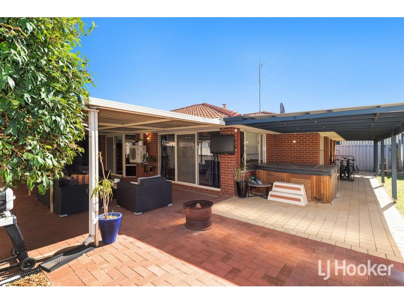 32 Regent Drive, Wannanup WA 6210