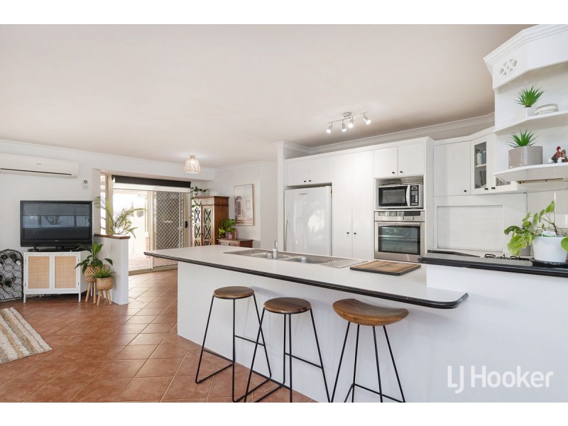 32 Regent Drive, Wannanup WA 6210