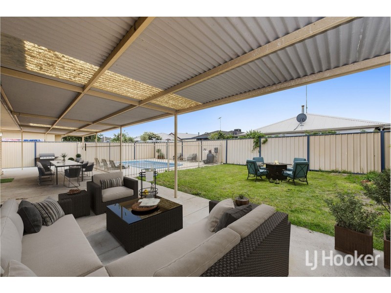 17 Kruger Loop, South Yunderup WA 6208