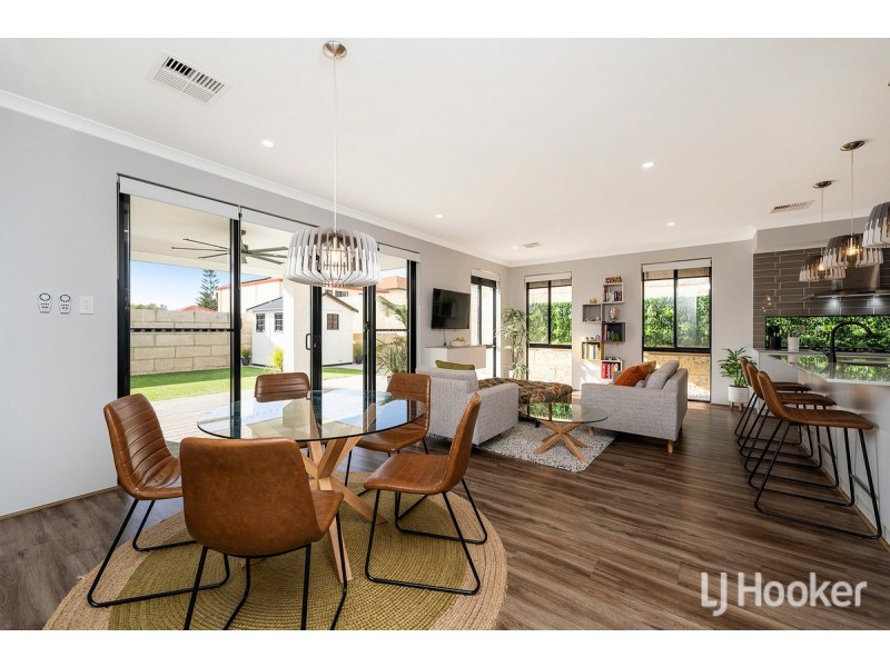 7 Northport Boulevard, Wannanup WA 6210