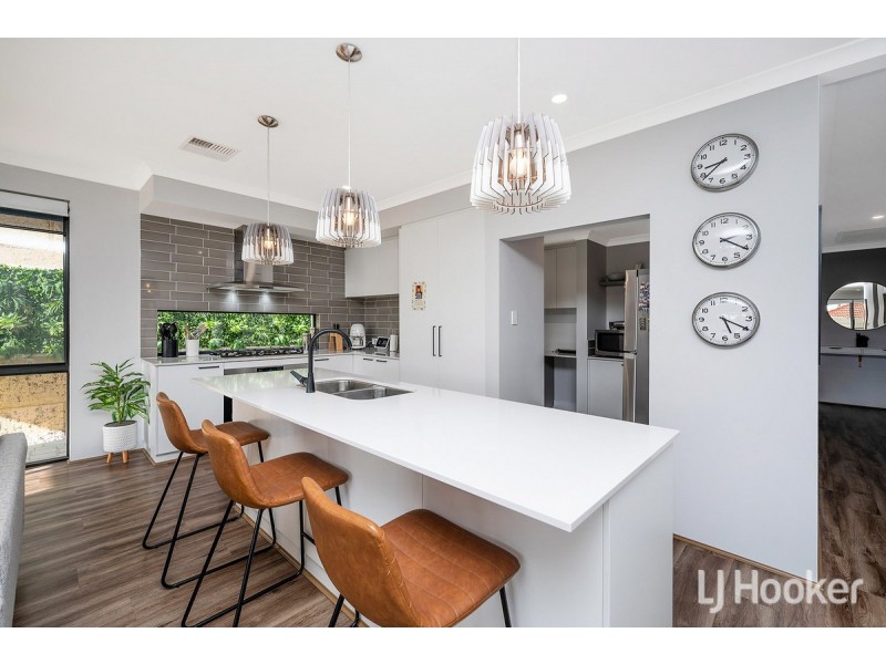 7 Northport Boulevard, Wannanup WA 6210