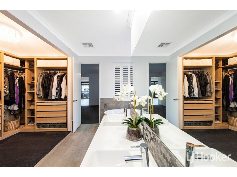 15 Europa Place, Dudley Park WA 6210