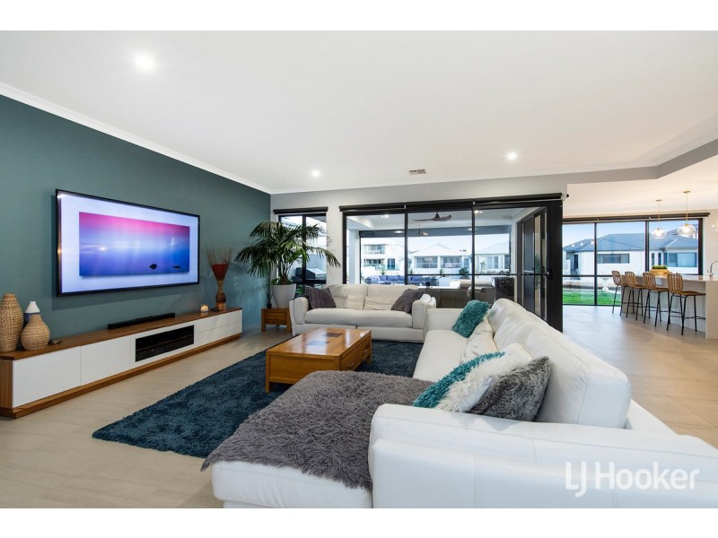 15 Europa Place, Dudley Park WA 6210